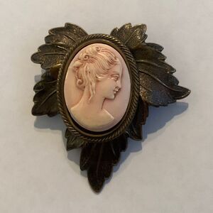 Cameo Brooch 